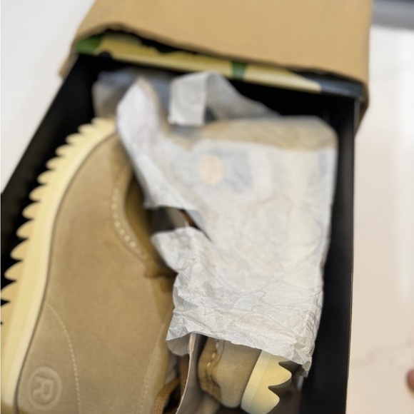 A Bathing Ape Manhunt M2 Boots suede neutral main image 3